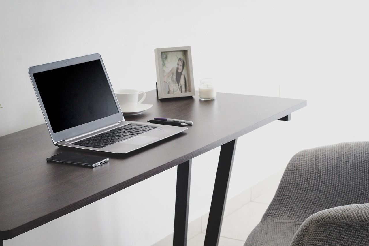 entdecken sie die vorteile von remote work: flexibilität, produktivität und work-life-balance. erfahren sie, wie sie erfolgreich von zu hause aus arbeiten und ihr unternehmen für die zukunft des arbeitens vorbereiten.