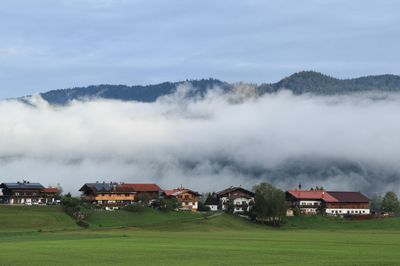 Wie funktioniert der Handel mit REITs für Privatanleger?