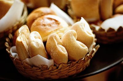 Wie gelingt selbstgemachtes Brot ohne Knetmaschine?