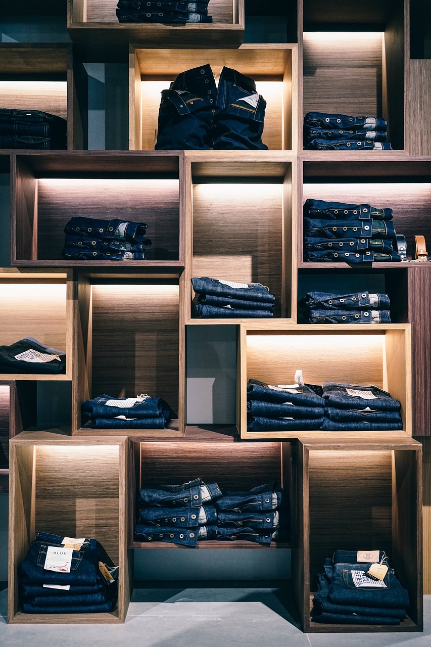 entdecken sie effektive tipps und clevere tricks zur kleiderschrank-organisation, um kleidung übersichtlich, platzsparend und stilvoll zu ordnen. bringen sie ordnung in ihr zuhause!